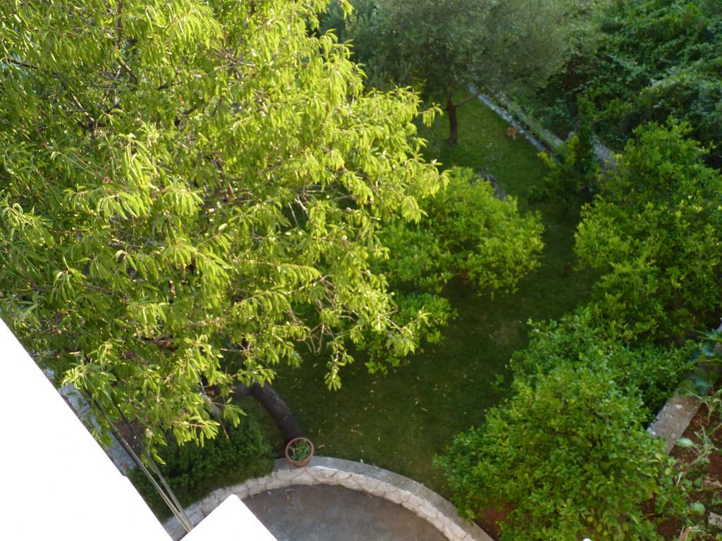 Apartmani Ferdi Trogir Zimmer foto
