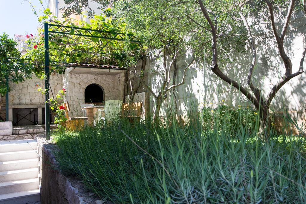 Apartmani Ferdi Trogir Exterior foto