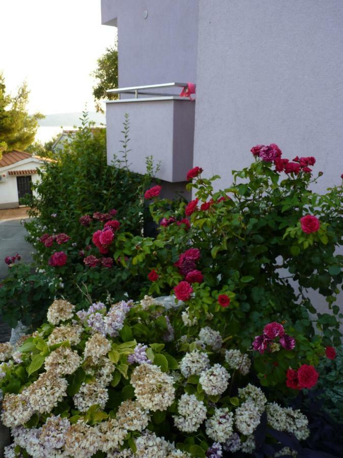 Apartmani Ferdi Trogir Exterior foto
